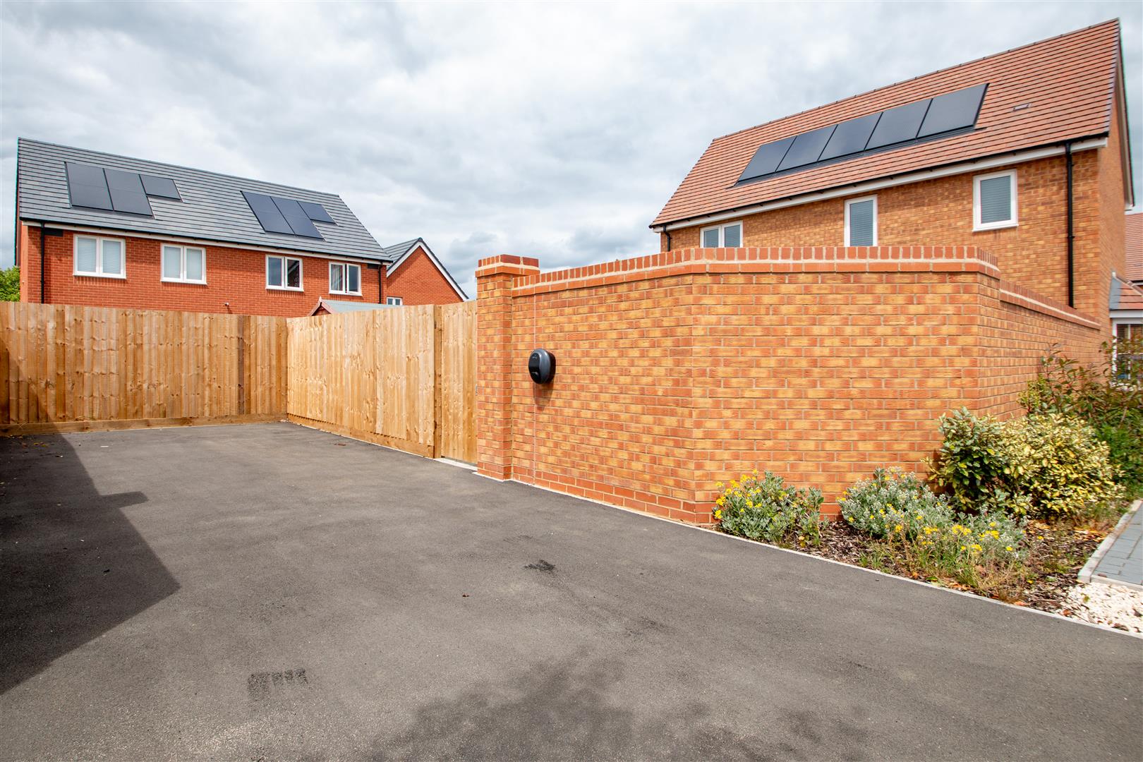 Buttercup Close, Greenleys, Milton Keynes